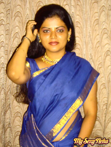 Indian Amateur Babes are pleased to offer you xxx pictures featuring Indian Babe xxx gallery 222456