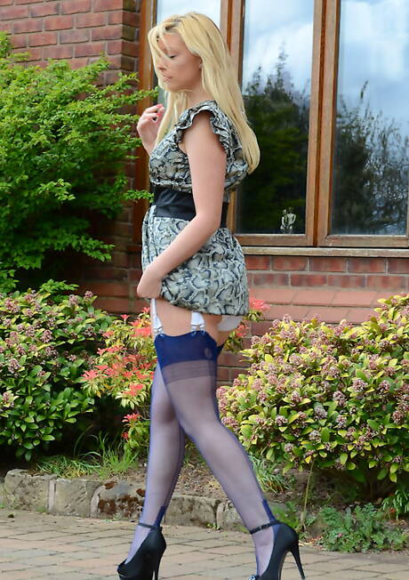 Nylons Nylons invites you to browse their xxx pics with lassie xxx gallery 239596